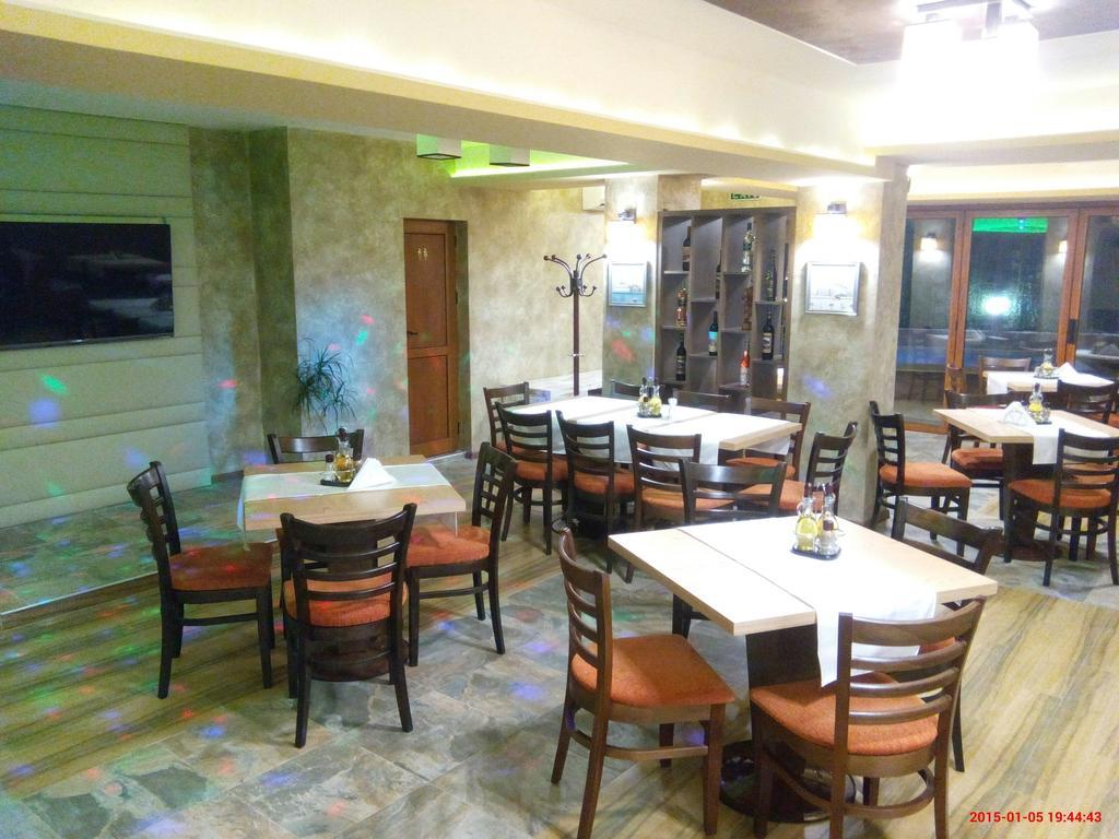 Mineral 56 Hotel Banja Buitenkant foto